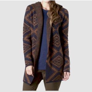 GUC women’s Horney Toad southwest printed wrap 100% wool size L